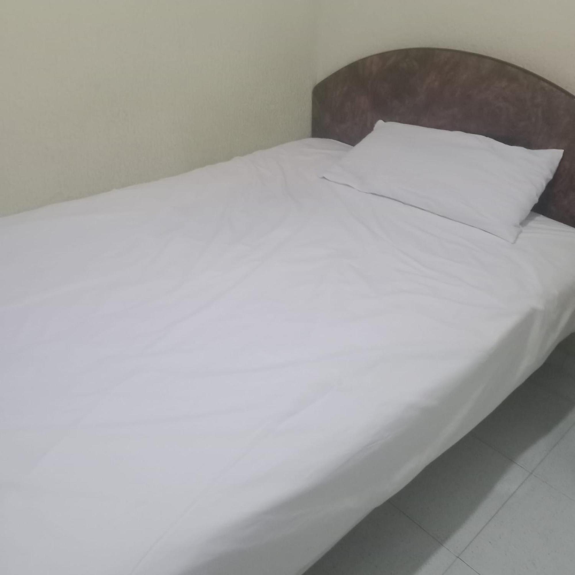 Barcelona Appartment Santa Coloma de Gramenet Екстер'єр фото